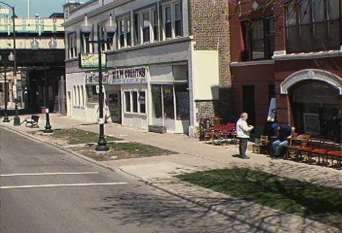 Foto principal - 4635-4639 N Damen Ave