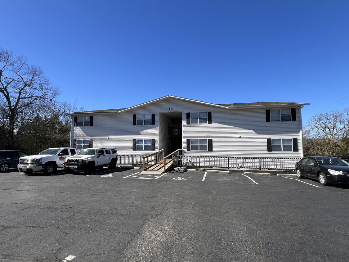 Primary Photo - Newly Remodeled 2BR unit
