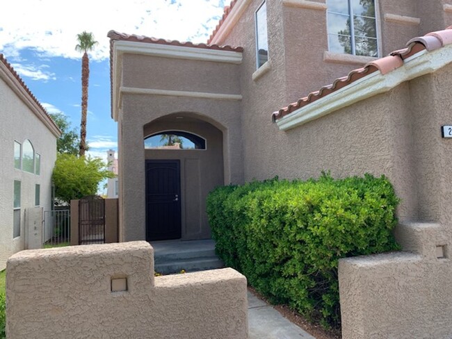 Foto del edificio - Gorgeous Home in the Heart of SUMMERLIN!!!