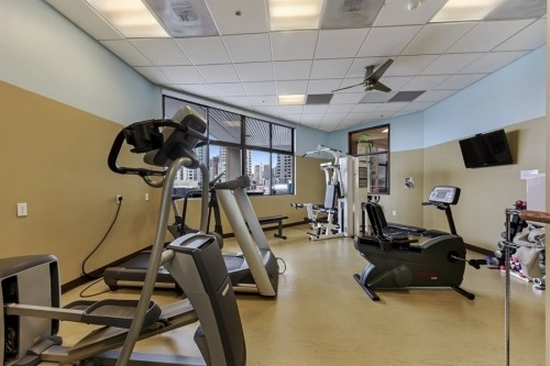 Building Photo - Bay Vista Tower - 1 bedroom + den