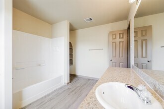 Building Photo - 2410 Connors Path Ct