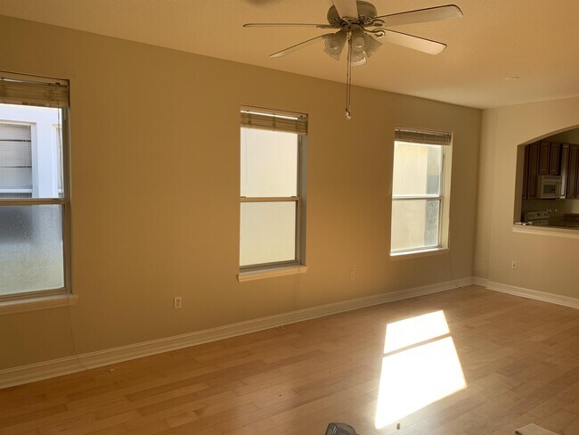 Building Photo - 3343 Bracken Fern Dr