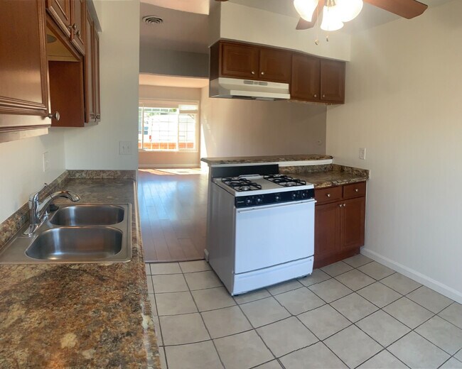 Foto del edificio - 132 Melody Ln