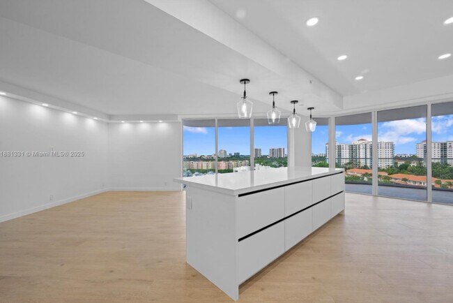 Foto del edificio - 19707 Turnberry Way