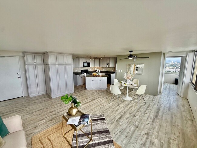 Foto del edificio - Century Park Plaza/2BR/2BA/2PK