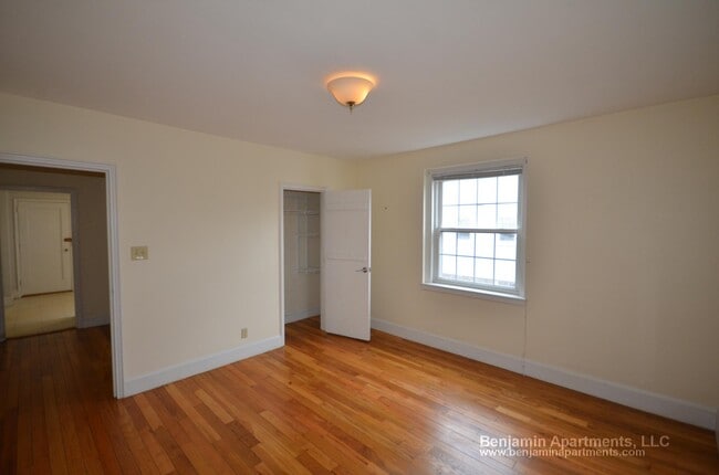 Building Photo - 480 Belmont St