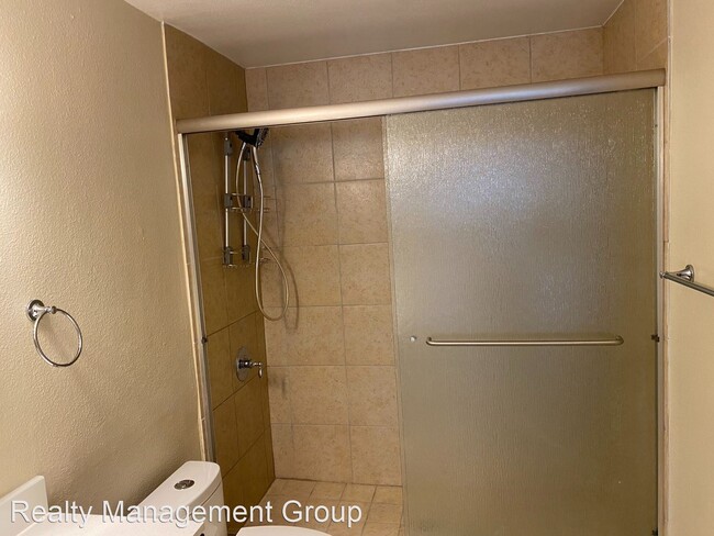 Building Photo - 1 br, 1 bath House - 6902 Mission Gorge Rd #4