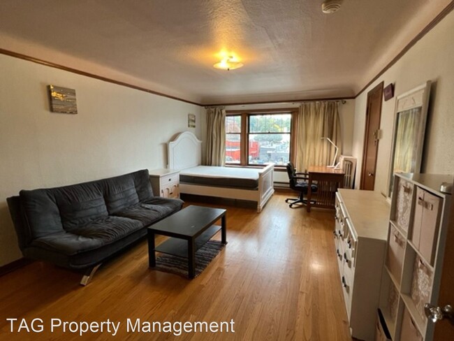 Building Photo - Studio, 1 bath House - 4235 Brooklyn Ave N...