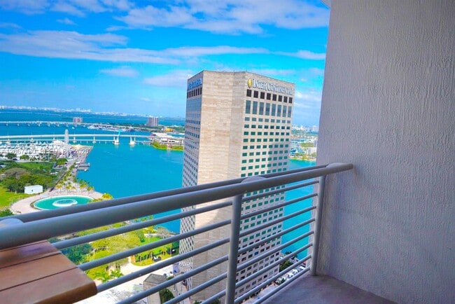 Building Photo - 325 S Biscayne Blvd