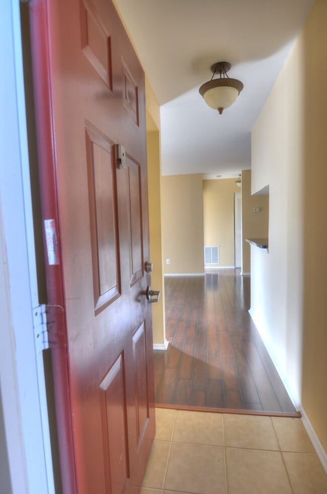 Building Photo - 1793 Jonathan Way