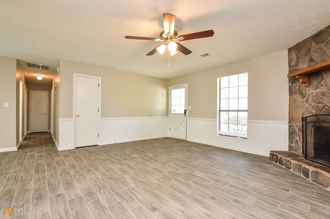 Foto del edificio - 2522 Crumps Landing Rd SW