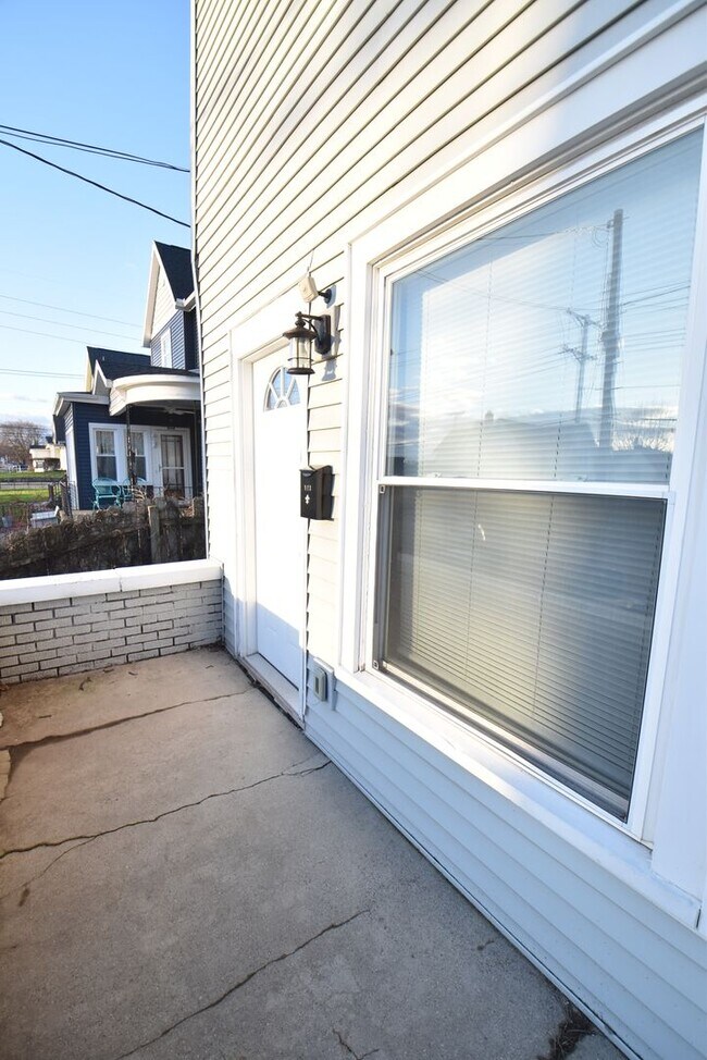 Foto del edificio - 111-113 S West St Mishawaka