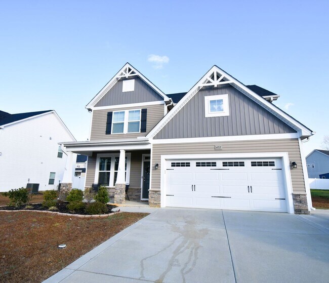 Foto del edificio - Coming Soon: Two Weeks Rent Free! 4 Bedroo...