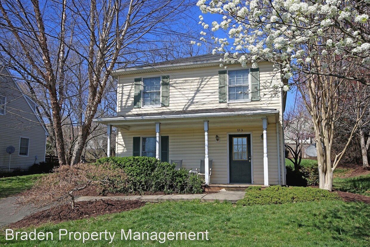 Primary Photo - 4 br, 2.5 bath House - 753 King Street
