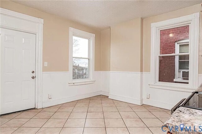 Foto del edificio - 819 Chimborazo Blvd