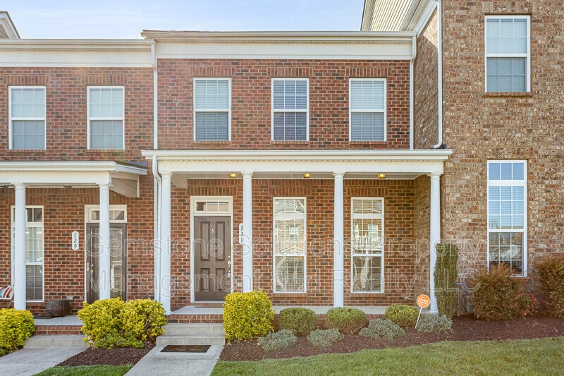 Primary Photo - 731 Westcott Ln
