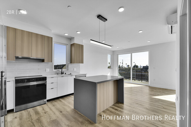 Building Photo - 5657 Virginia Ave
