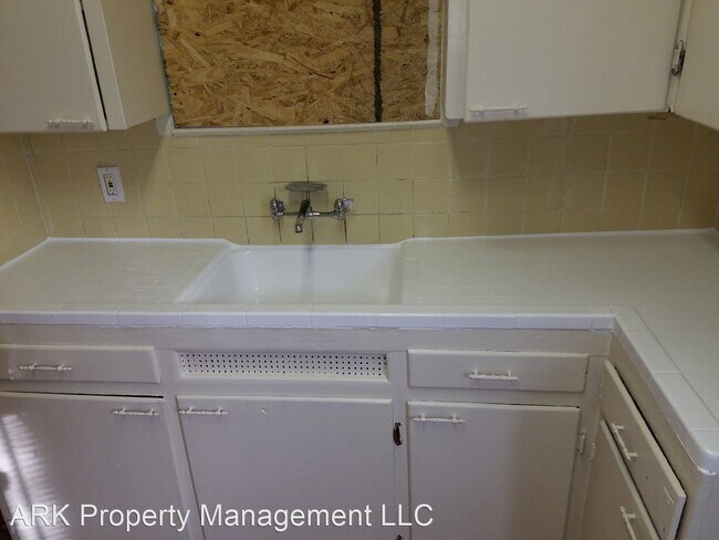 Building Photo - 2 br, 1 bath House - 7736 Evergreen Avenue