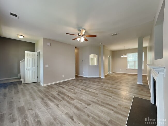 Building Photo - 3046 Willamette Valley Dr
