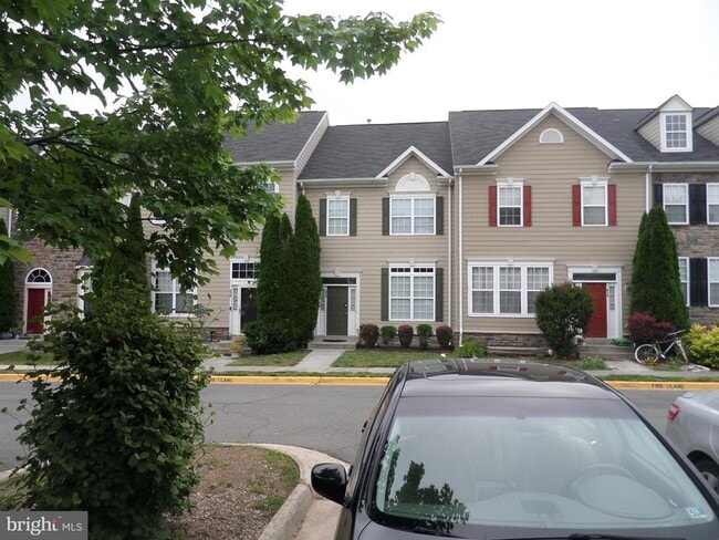 Foto del edificio - 836 Linfield Terrace NE