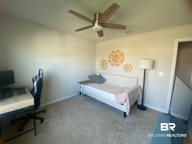 Building Photo - 26161 Gilmore Way