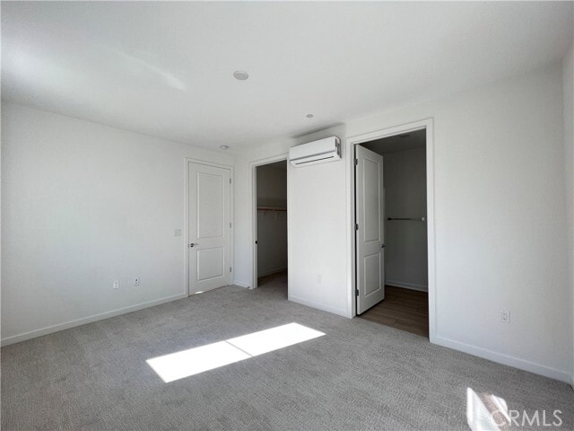 Building Photo - 947 N Divino Privado
