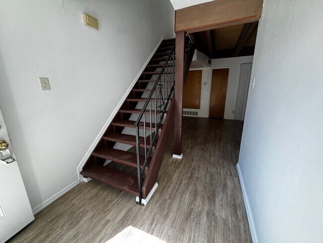 Foto del edificio - 13309 Fruit Ave NE