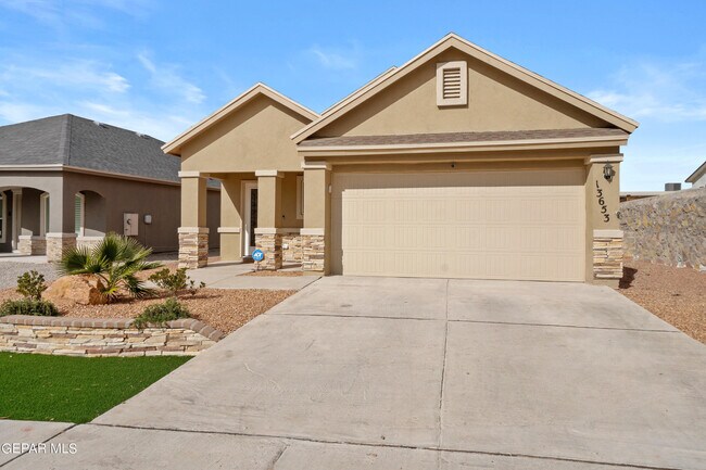 Building Photo - 13653 Glen Vista Ln