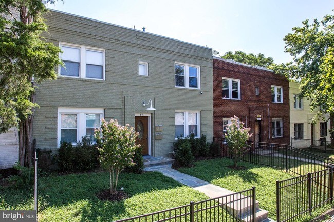Foto del edificio - 851 19th St NE