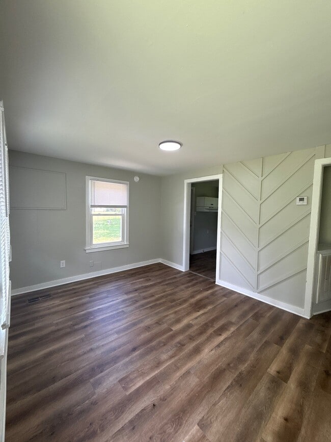 Building Photo - 55 Adkins Cir