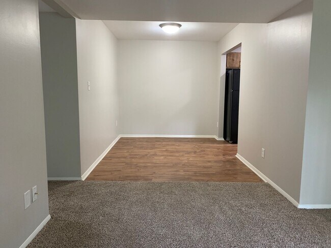 Foto del edificio - Spacious 2-Bedroom Apartment for Rent in C...