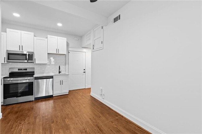 Building Photo - 360 Ponce De Leon Ave NE