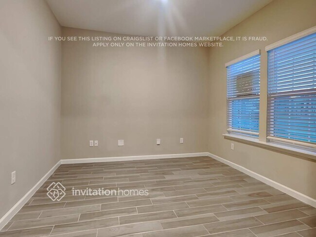 Building Photo - 9754 Lovage Ln