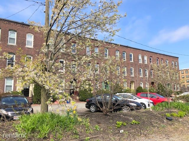 Building Photo - 2 br, 1 bath Apartment - 4 Mead St 12-2