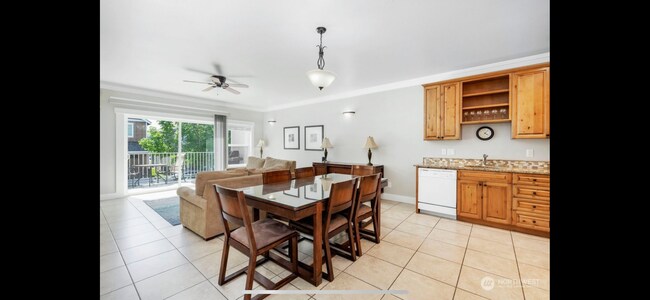 Building Photo - 23772 Crescent Bay Dr NW