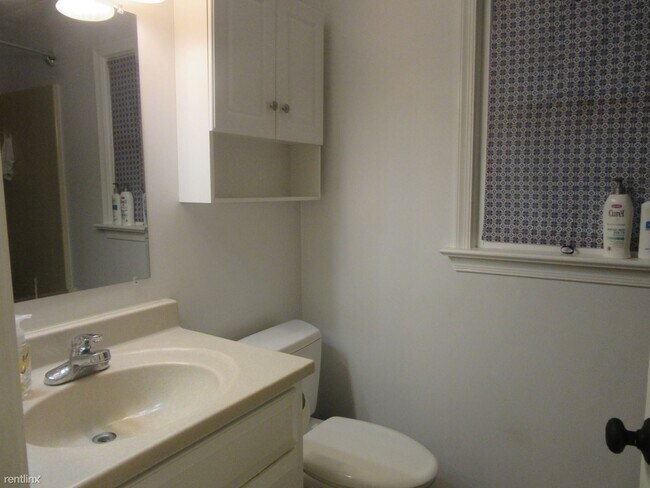 Building Photo - 4 br, 2.5 bath House - 980 Liberty Oaks Court