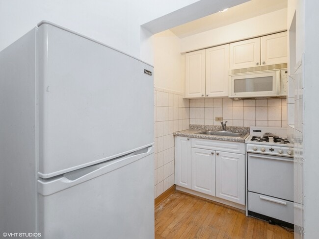 Foto del edificio - 4518 N Sheridan Rd