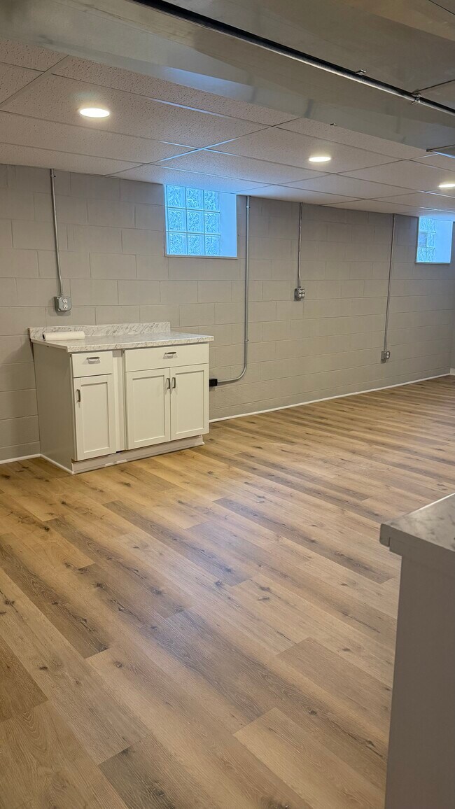 Foto del edificio - 1548 Wolff St