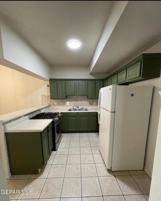 Building Photo - 206 Vic Clark Ct