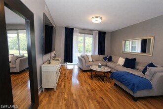 Building Photo - 3225 Cypress Glen Way