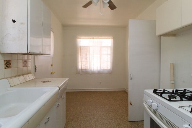 Building Photo - 601 Regan Older Home