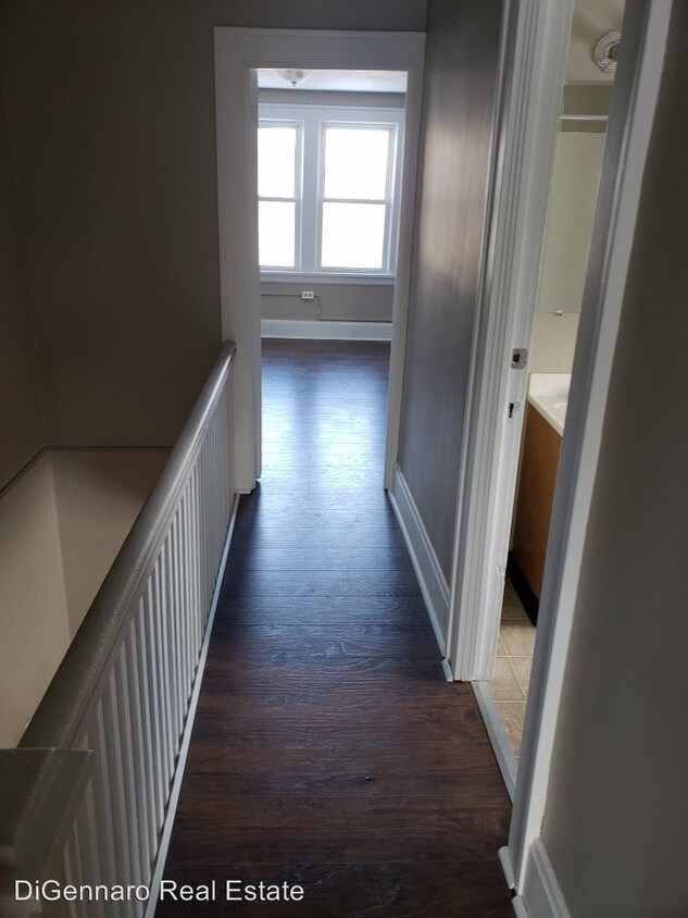 Foto del edificio - 108 1/2 W Filbert St