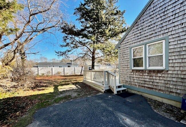 Foto del edificio - 94 Cottonwood Ln