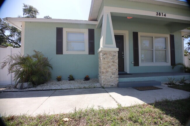 Foto del edificio - 3814 N 53rd St