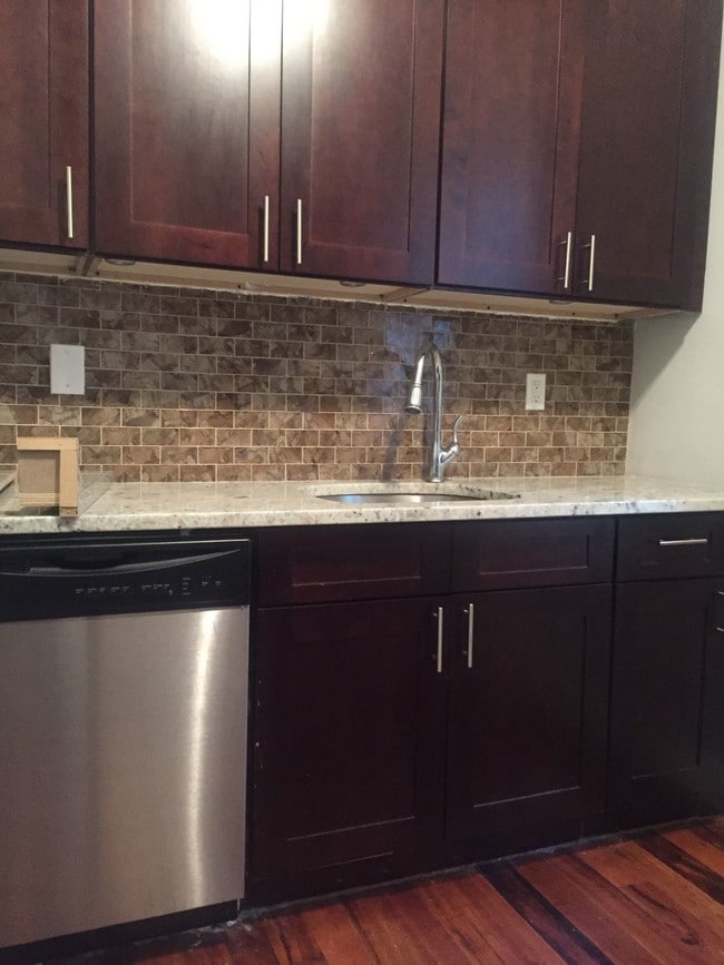 Building Photo - 2233 Ocean Ave