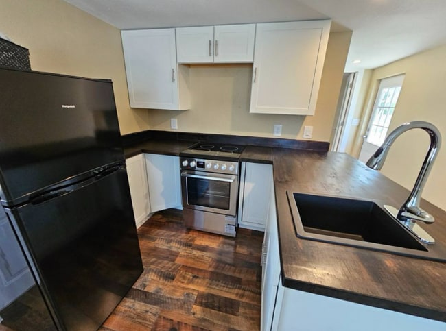 Foto del edificio - 2581 Oleander St