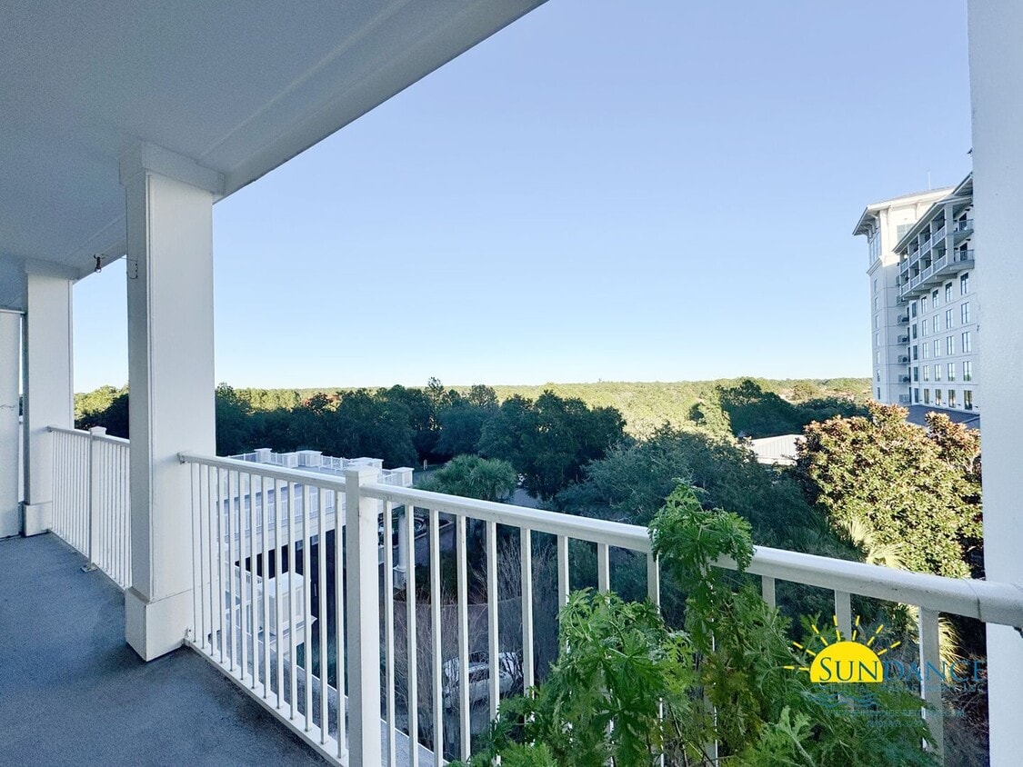 Primary Photo - Must See 5th Floor Grand SanDestin Condo