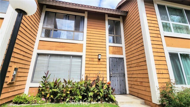 Primary Photo - 25885 Trabuco Rd