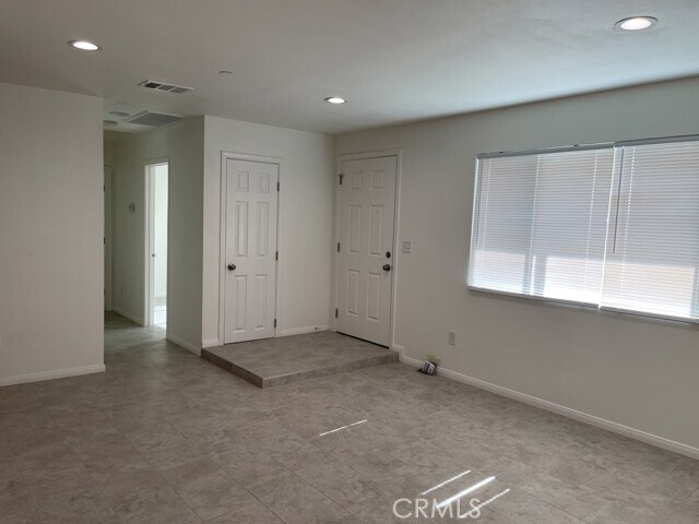 Foto del edificio - 1140 Deseret Ave