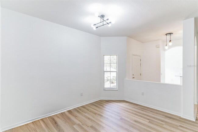 Building Photo - 316 Shelbourne Loop
